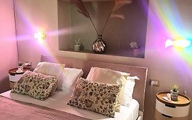 Concept b&b naples- camere moderne con balcone vicino al centro